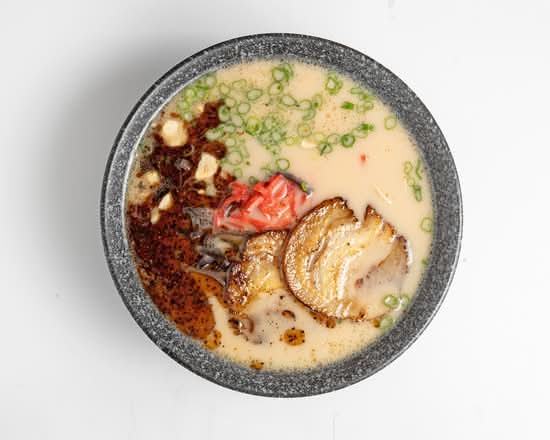 4. Tonkotsu Ramen / 豚骨ラーメン